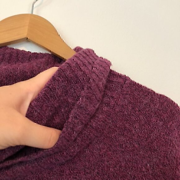 NEW NWT SO Mossy Cowl Neck Tunic Sweater Berry Pink Polyester Knit JUNIORS Large - Picture 4 of 9
